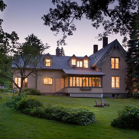 Gothic Eves Inn And Spa Bed And Breakfast Trumansburg 외부 사진