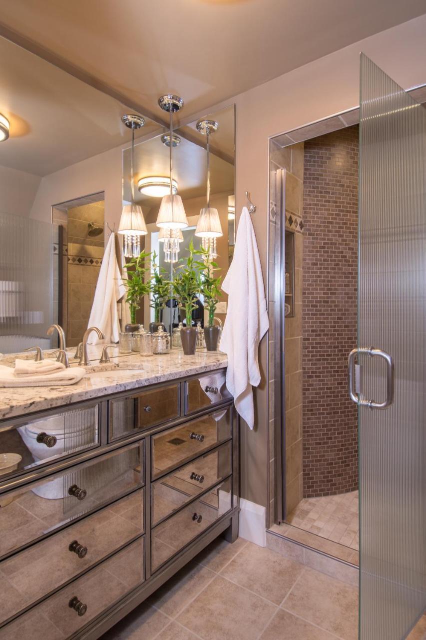Gothic Eves Inn And Spa Bed And Breakfast Trumansburg 외부 사진