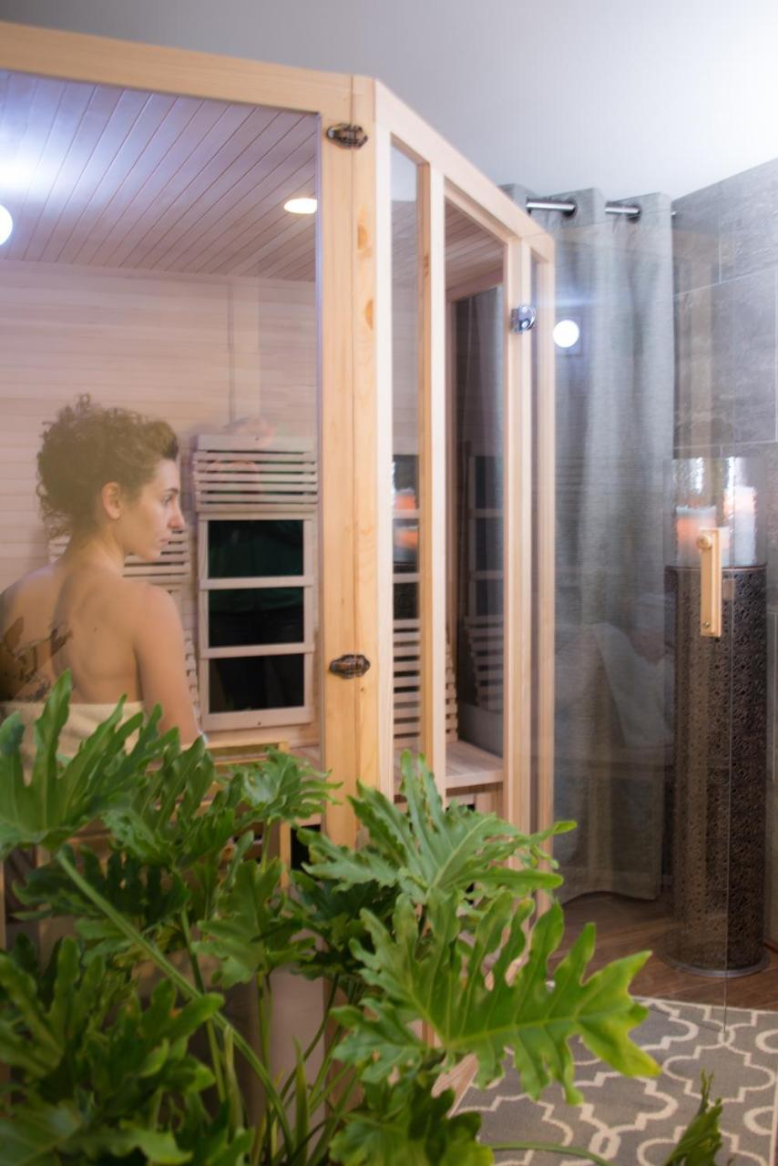 Gothic Eves Inn And Spa Bed And Breakfast Trumansburg 외부 사진