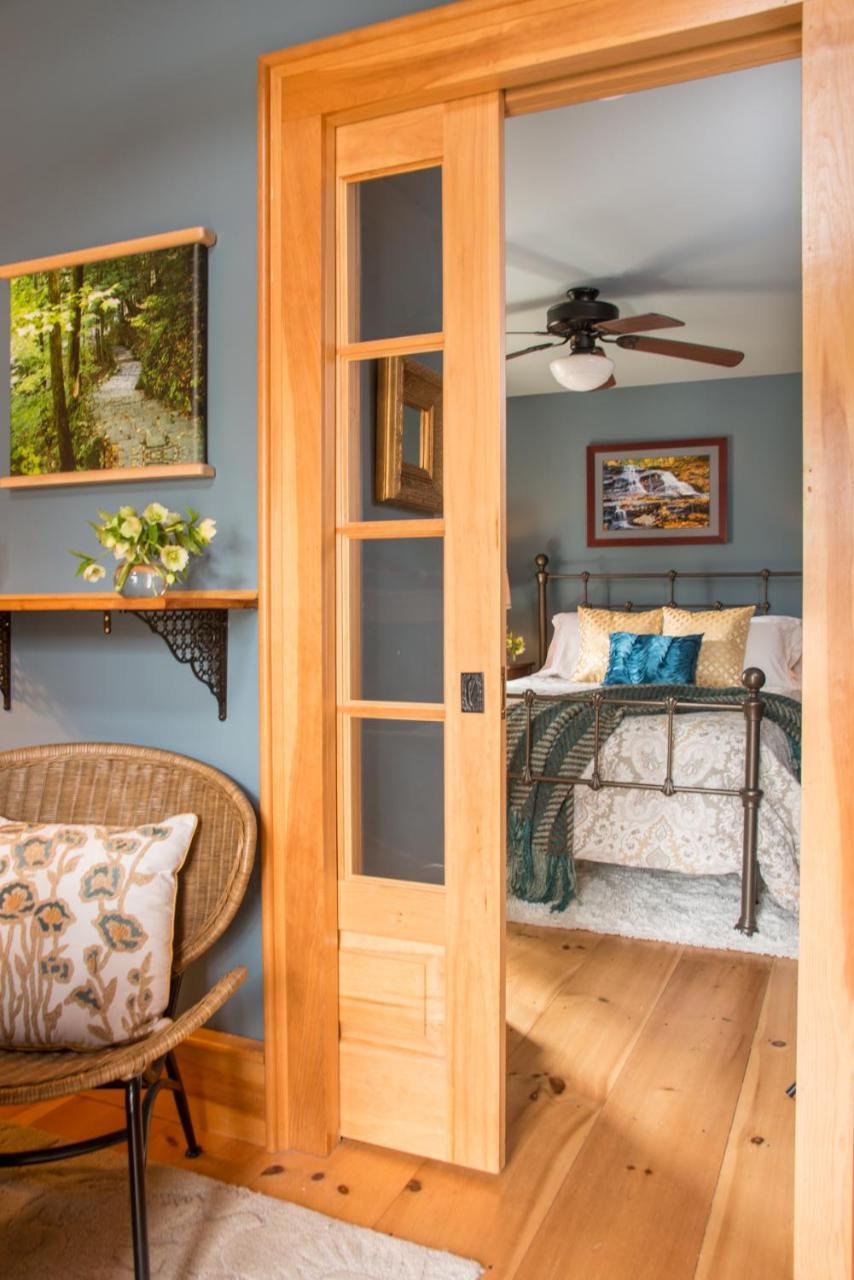 Gothic Eves Inn And Spa Bed And Breakfast Trumansburg 외부 사진