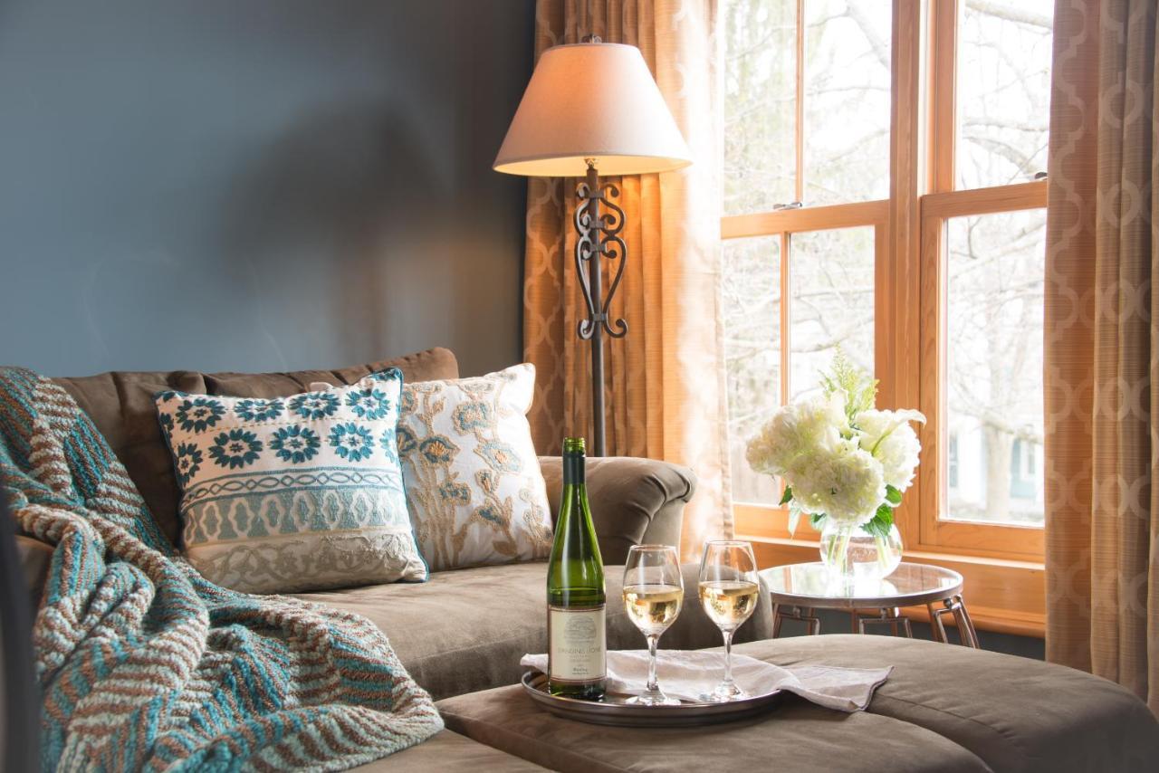 Gothic Eves Inn And Spa Bed And Breakfast Trumansburg 외부 사진